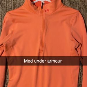 Med Under Armour pullover